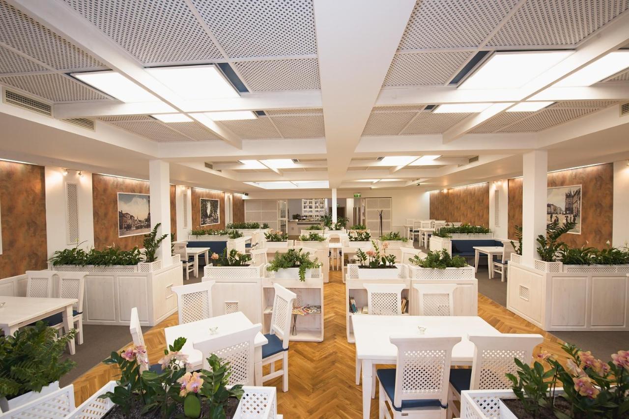 Hotel Slavia Svitavy Exterior photo